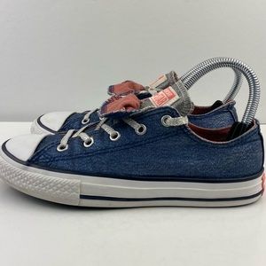 Converse All Star Dual tongue low tops.